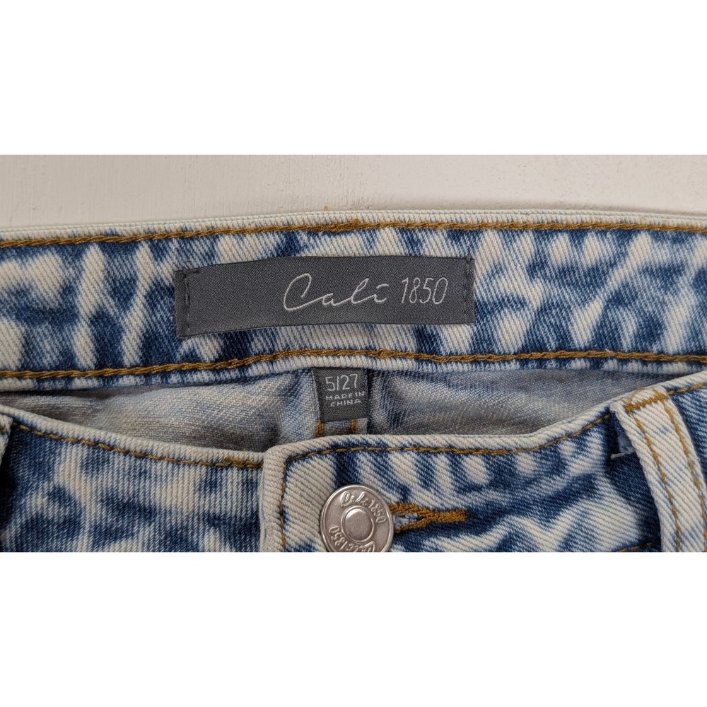Cali 1850 Womens Acid Wash Daisy Embroidered Straight Leg Jeans Blue Size 5/27 - Picture 3 of 11